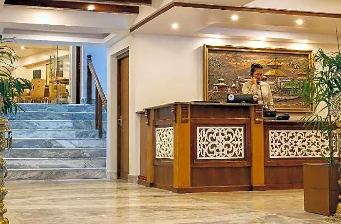 Hotel Kailash Kuti 5*
